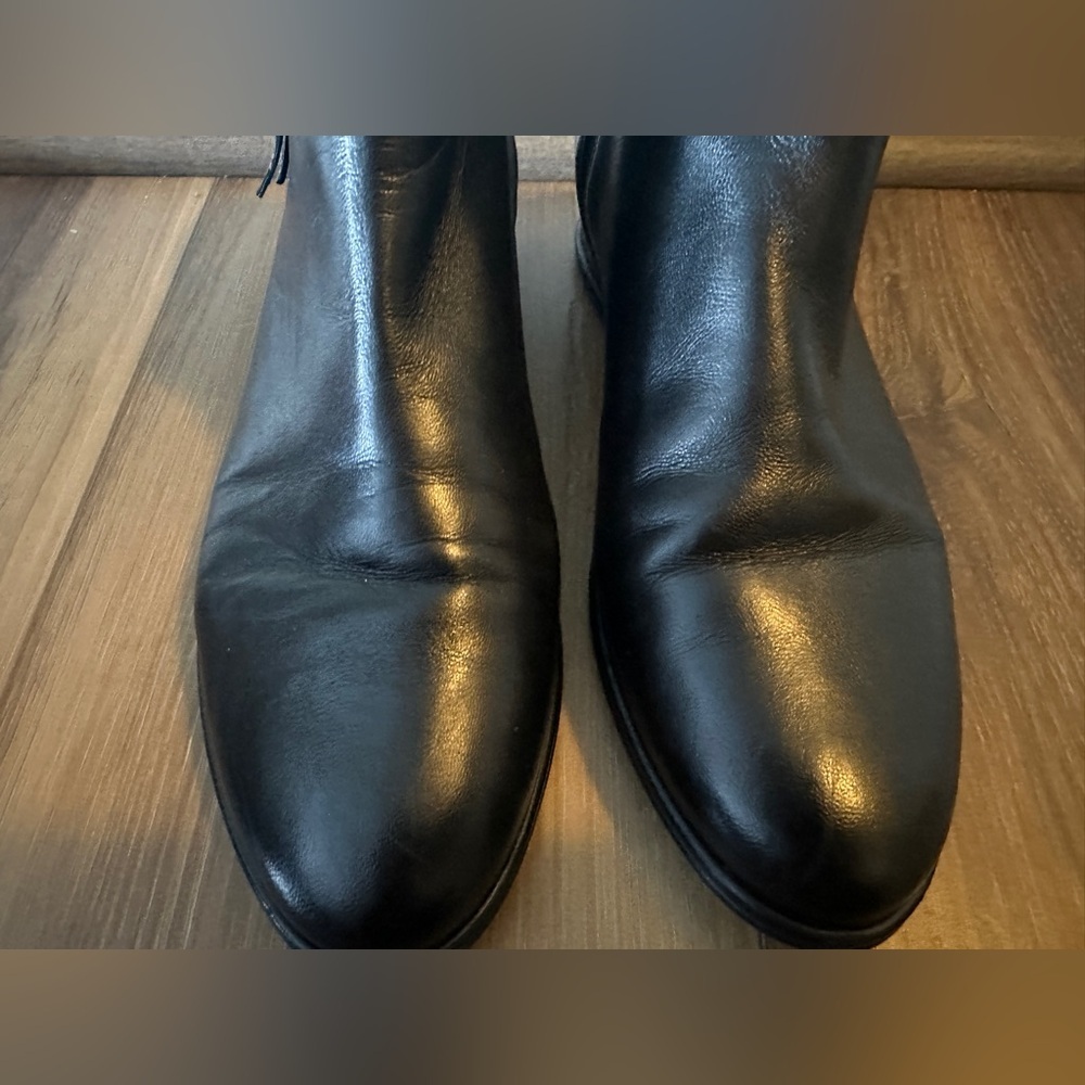 STUART WEITZMAN
Lowkey Leather Hidden Wedge Heel Boots size 8 black - Picture 4 of 15